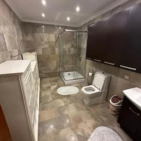 Orman Icinde Muhtesem Villa *